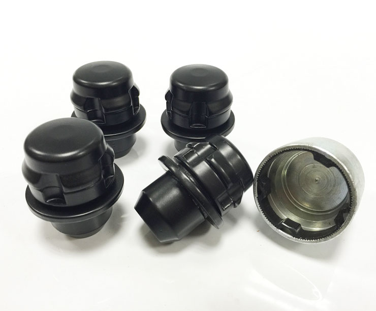Genuine Land Rover Locking Wheel Nuts 14x1.5 finished in Black