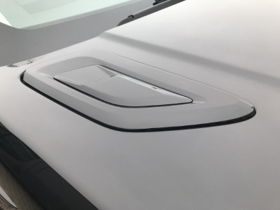 2018 Look Bonnet Vents Gloss black to fit Range Rover Sport L494